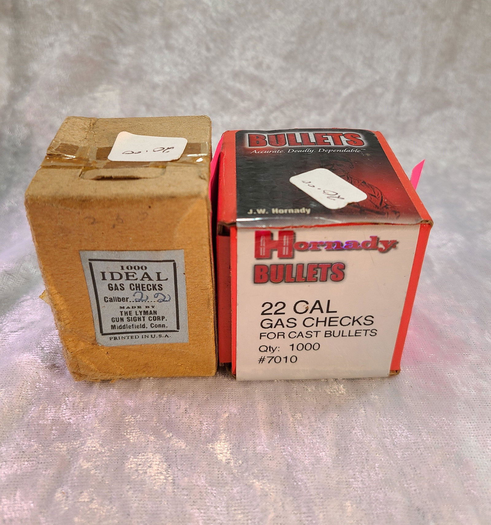 Lot of (2000) .22 Cal Gas Checks, Hornady & Ideal: Lot of (2000) .22 Cal Gas Checks, Hornady & Ideal