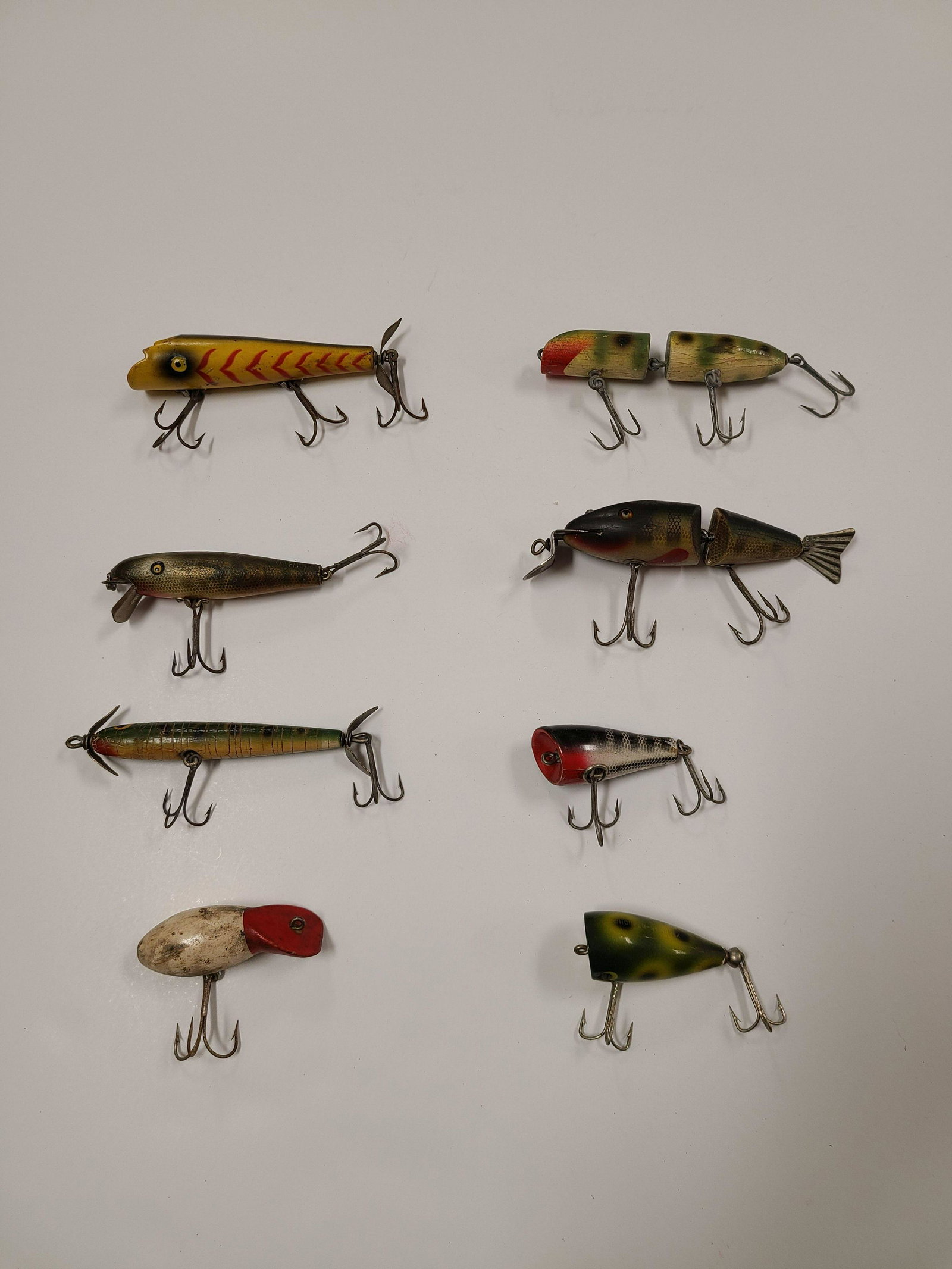 (8) Vintage Fishing Lures. Creek Chub Bait Co. with: (8) Vintage Fishing Lures. Creek Chub Bait Co. with Glass Eyes, Barracuda, Pflueger Palomine, Whopper Stopper