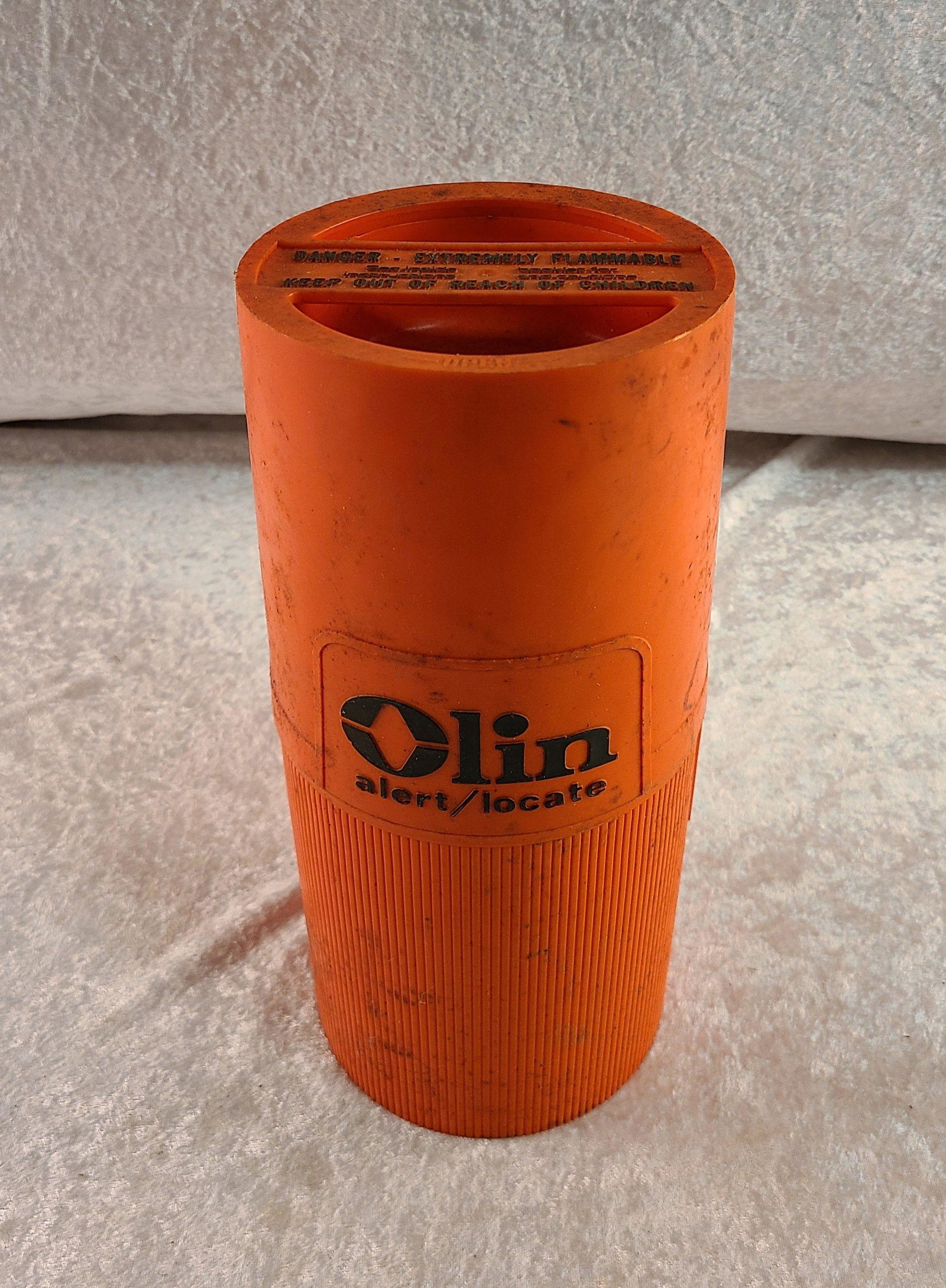 Olin Marine Signal Kit with Flare Gun & Hand Held: Olin Marine Signal Kit with Flare Gun & Hand Held Flares. Missing Electric SOS Light & Distress Flag