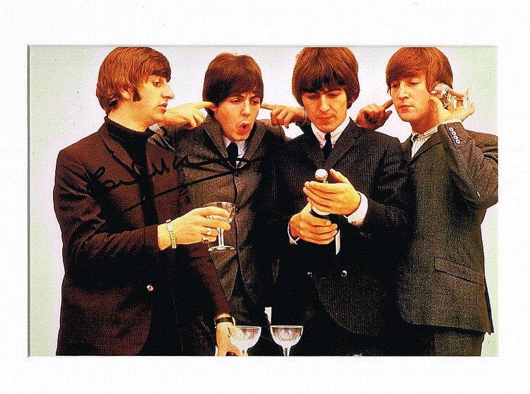 PAUL MCCARTNEY SIGNED PHOTO OF THE BEATLES. (1 of 1)