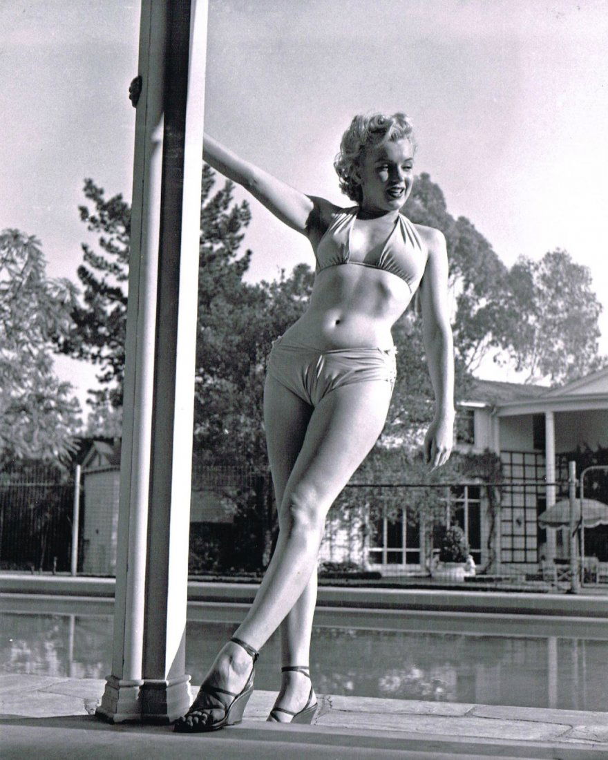 MARILYN MONROE.: Until recently this image was unknown. The original was taken of an unknown Norma Jean by Bob Beerman around 1950. This is a modern print measuring 10x8 inches.