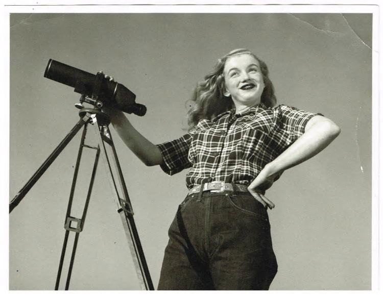 PERSONALLY PRINTED BY JOSEPH JASGUR: MARILYN MONROE. (1 of 1)