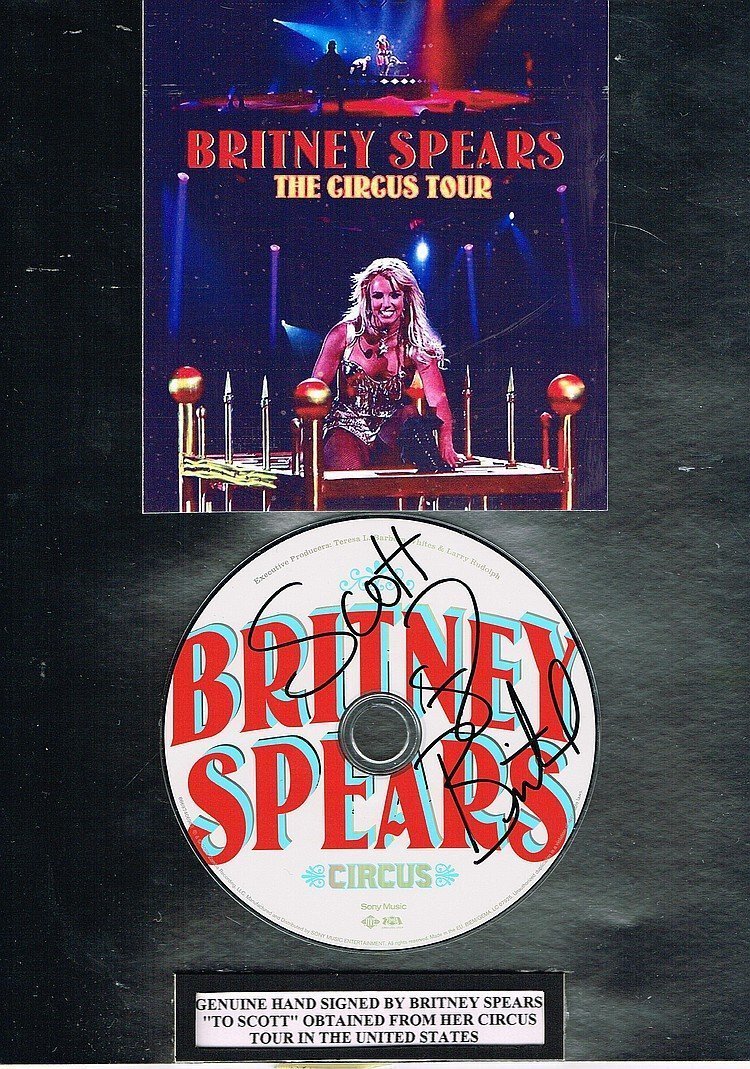 BRITNEY SPEARS SIGNED. (1 of 2)