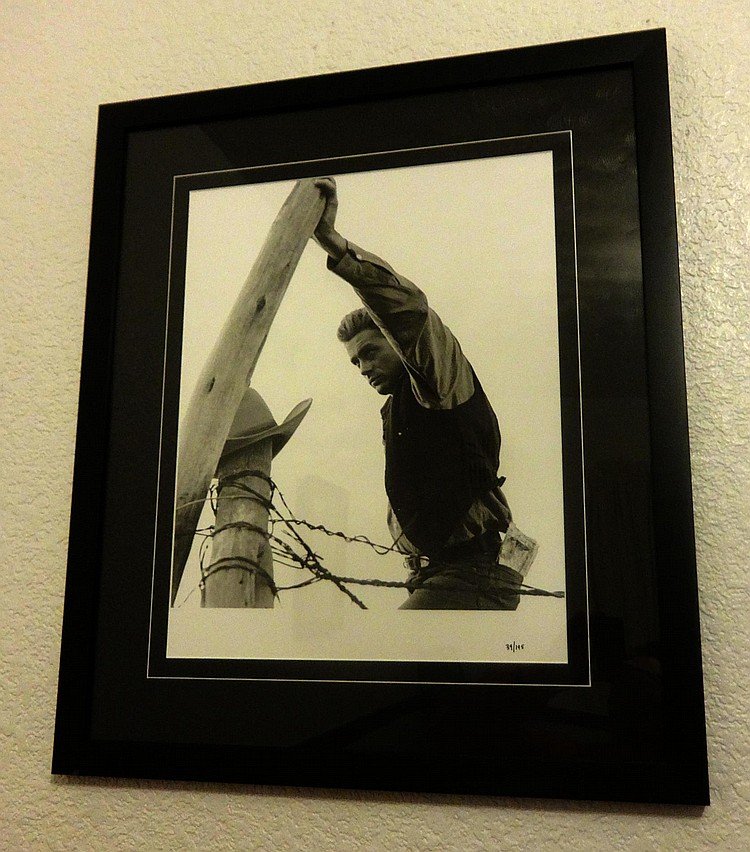 JAMES DEAN FRANK WORTH LIMITED PRINT 19x15 INCHES. (1 of 2)