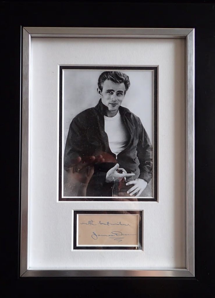 JAMES DEAN SIGNED. (1 of 3)