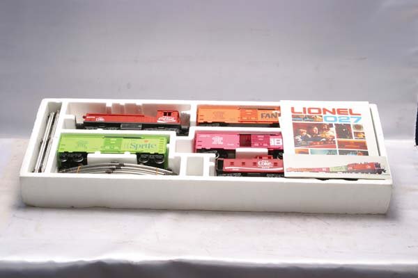 Lionel Train Set 1463 Coke freight set.: 1463 Coke freight set. Gauge: O-27 Item Quality: Q1 Box Quality: B2
