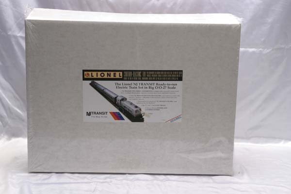 Lionel Train Set 11828 NJ Transit passenger set.: 11828 NJ Transit passenger set. Gauge: O-27 Item Quality: Q1 Box Quality: B1