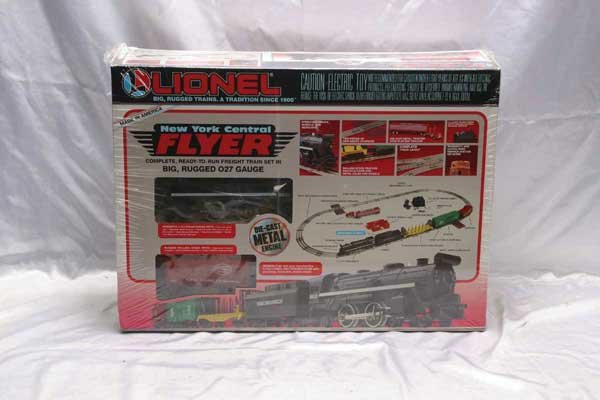 Lionel Train Set 11735 NYC Flyer freight set.: 11735 NYC Flyer freight set. Gauge: O-27 Item Quality: Q1 Box Quality: B1