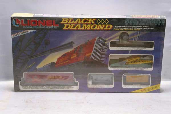 Lionel Train Set 11702 Black Diamond freight set.: 11702 Black Diamond freight set. Gauge: O-27 Item Quality: Q1 Box Quality: B1