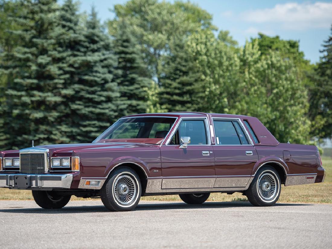 1989 Lincoln Town Car Signature Series: 1989 Lincoln Town Car Signature Series Offered from The Shrine of the Holy Grille May be the lowest-mileage surviving example; 102 actual miles