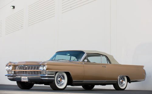 1964 Cadillac Fleetwood Eldorado Sport Convertible: 340hp, 429 cu. in. overhead valve V8 engine, Carter four barrel carburetor, Turbo-Hydra-Matic transmission, independent front and semi-floating rear axle, four-wheel drum brakes. Wheelbase: 129.5" 196