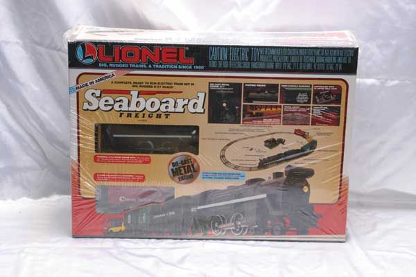 Lionel Train Set 11915 Seaboard Freight set.: 11915 Seaboard Freight set. Gauge: O-27 Item Quality: Q1 Box Quality: B1