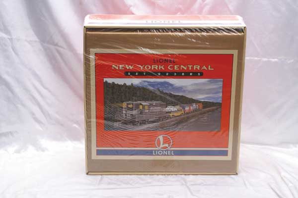 Lionel Train Set 11914 NYC GP-9 freight set. Q1: 11914 NYC GP-9 freight set. Q1 B1-B3 Gauge: O