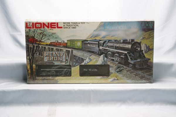 Lionel Train Set 1252 Heavy Iron freight set.: 1252 Heavy Iron freight set. Gauge: O-27 Item Quality: Q1 Box Quality: B1