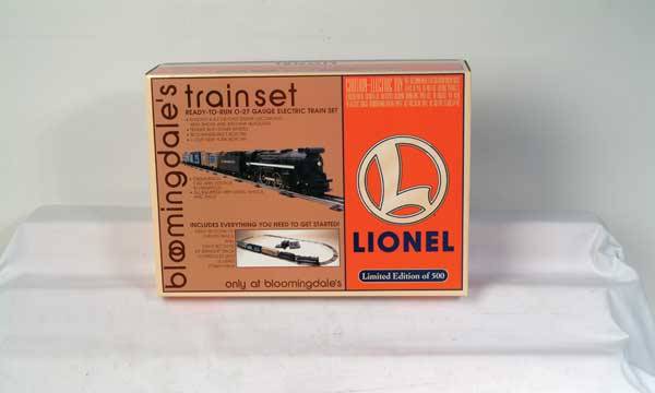 Lionel Train Set 11841 Bloomingdale's set (Limite: 11841 Bloomingdale's set (Limited Edition of 500). Gauge: O-27 Item Quality: Q1 Box Quality: B2