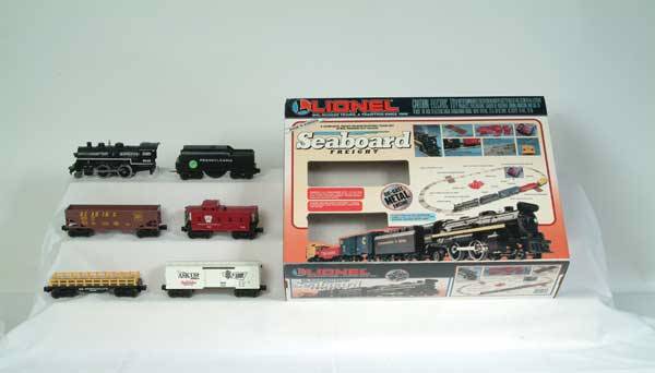 Lionel Train Sets 1687 ACL Freight Flyer set, 117: 1687 ACL Freight Flyer set, 11781 True Value Cannonball Express freight set. Gauge: O-27 Item Quality: Q1 Box Quality: B5