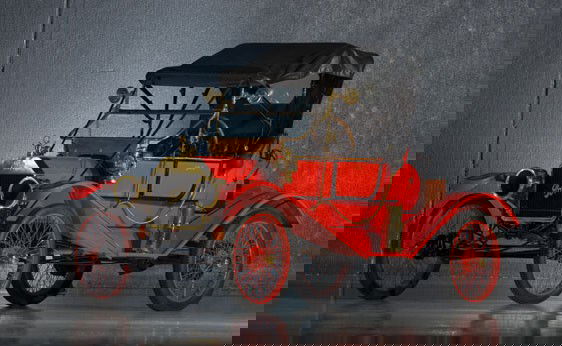 1911 Ford Model T Torpedo Runabout: 20 bhp, 176.7 cu. in. four-cylinder engine, "Rajo" cylinder head, two-speed planetary manual transmission with reverse, front and rear transverse leaf-spring suspension, Ruckstell two-speed rear axle,