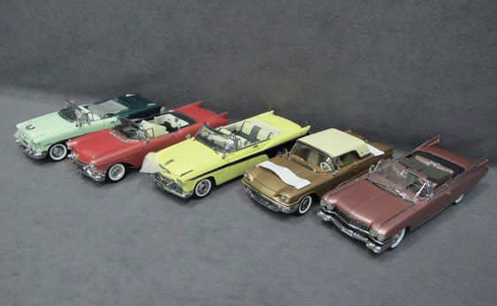 082N: Five (5) 1/24 Scale Danbury Mint Cars: Five (5) 1/24 Scale Danbury Mint Cars - 1959 Cadillac Eldorado Biarritz New in Box, 1959 Ford Thunderbird New in Box, 1955 Desoto Fireflite Convertible New in Box, 1957 Cadillac Eldorado Biarritz New