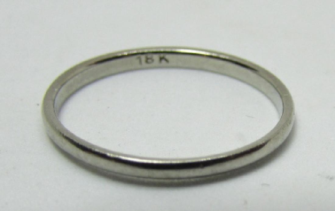 18K WHITE GOLD WEDDING BAND RING SIZE 6: VINTAGE ESTATE 1.6MM WIDE 18K WHITE GOLD WEDDING BAND RING SIZE 6 (USA SHIPPING $8)