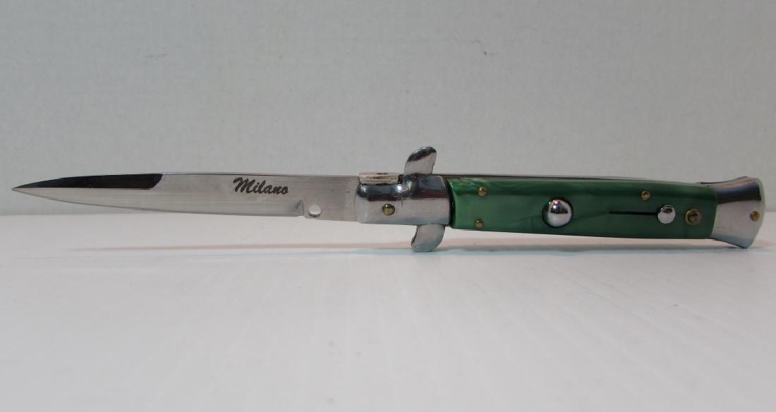 AUTOMATIC SWITCHBLADE KNIFE ITALIAN UNUSED: MILANO PUSH-BUTTON AUTO STILETTO POCKET KNIFE. 3 3/4" BLADE, 8 5/8" OVERALL. NEW, UNUSED. SHARP. (USA SHIPPING $12)