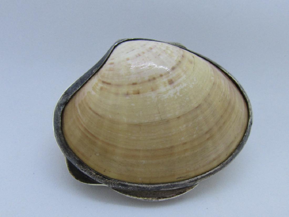 MARKED 800 STERLING SILVER CLAM SHELL RING BOX (1 of 4)