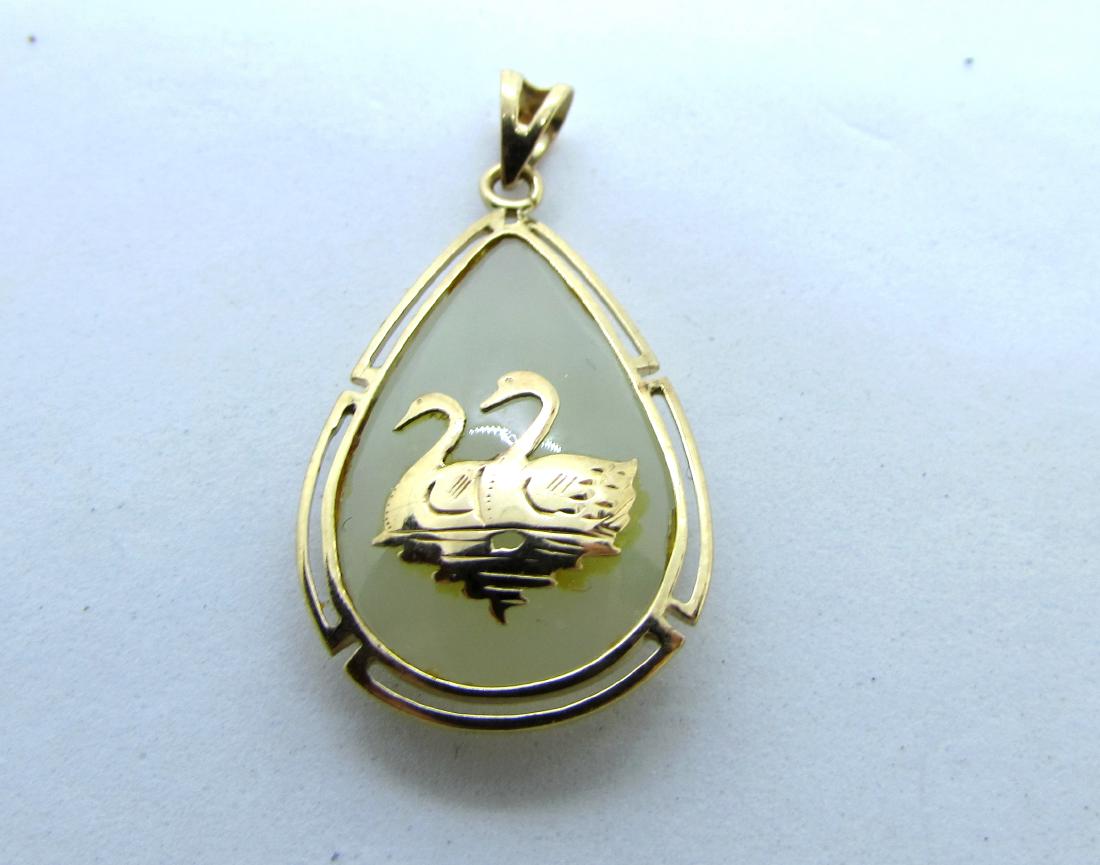 14K GOLD DOUBLE SWAN JADE NECKLACE PENDANT CHARM (1 of 3)