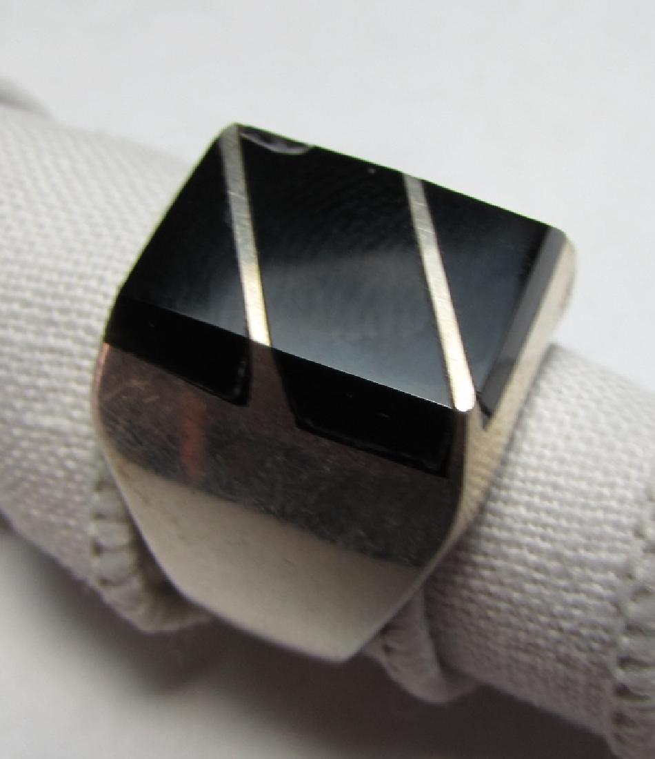 STERLING SILVER ONYX RING SIZE 11 (1 of 2)