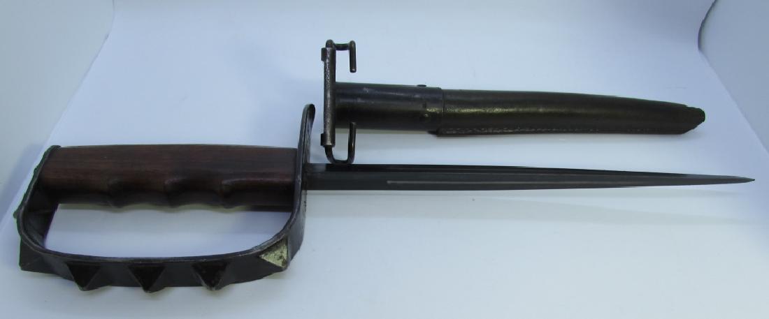 WW1 TRENCH KNIFE L,F AND C US 1917 W SHEATH (1 of 7)