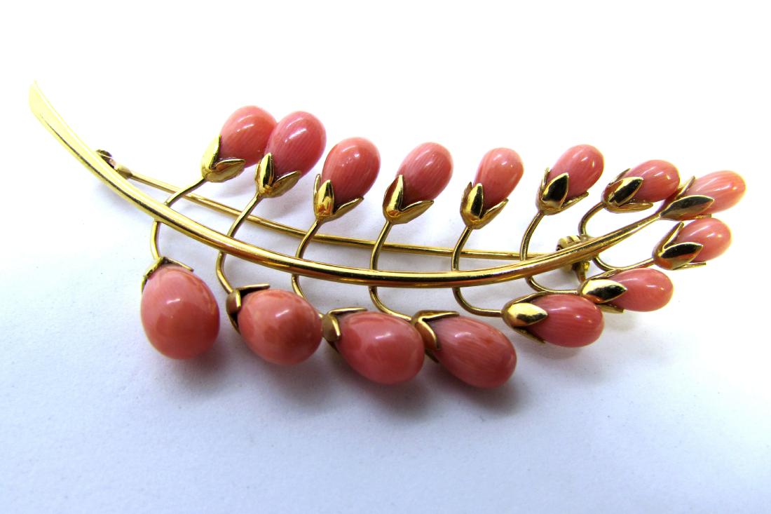 18K GOLD CORAL BROOCH MIDCENTURY MODERN 10.7 GRAMS (1 of 3)