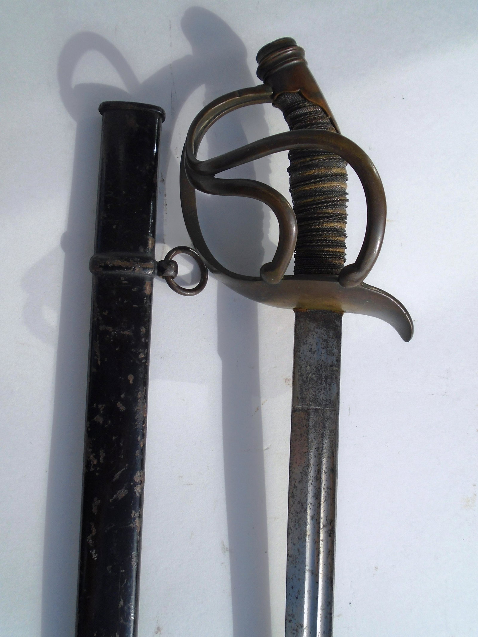IMPERIAL GERMAN CUIRASSIER PALASH SWORD TREUE FEST: IMPERIAL GERMANY CAVALRY OFFICER'S SWORD. 33" BLADE, 39" OVERALL. (US SHIPPING $25)