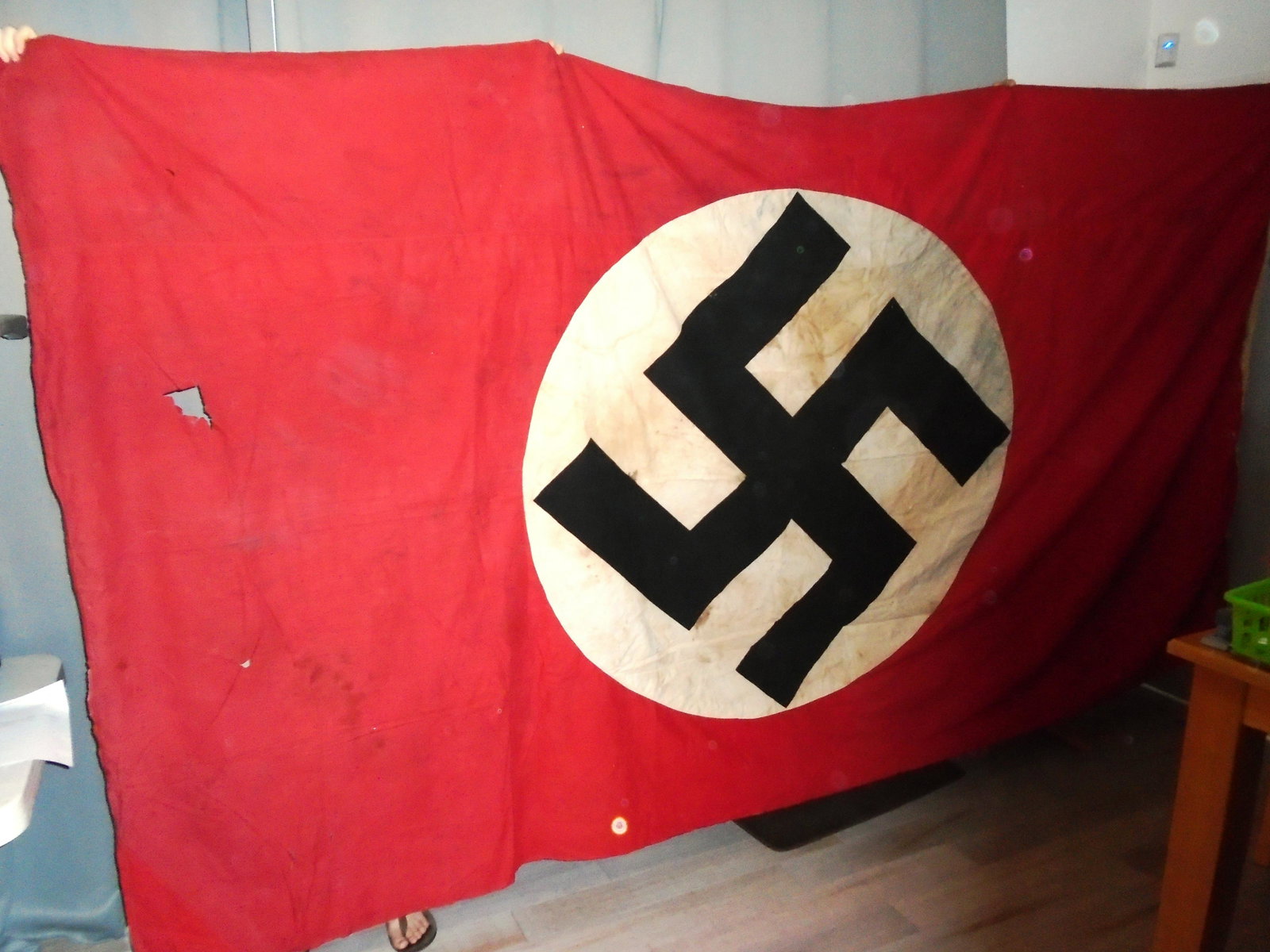 LARGE GERMAN WWII 3rd RIECH BATTLE FLAG WW2: 128" LONG x 70" TALL. HAS A FEW HOLES. (USA SHIPPING $20)