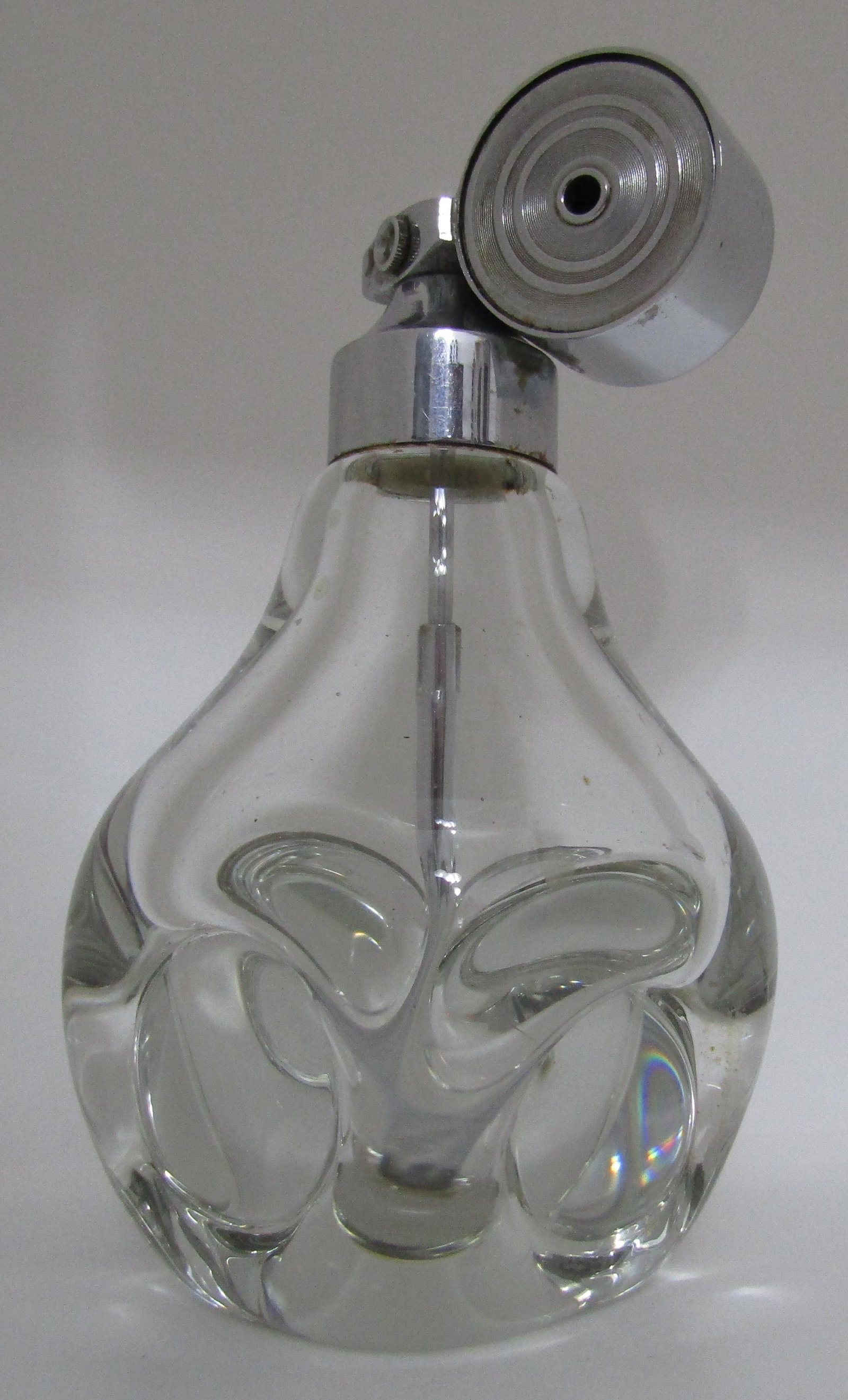 MARCEL FRANCK FRENCH PERFUME BOTTLE FRANCE: 2 MARKS: VERY FAINT ON GLASS BOTTOM AND AT METAL BASE "MADE IN FRANCE". 5" TALL X 3" WIDE EXCELLENT ANTIQUE CONDITION. USA SHIPPING $10.