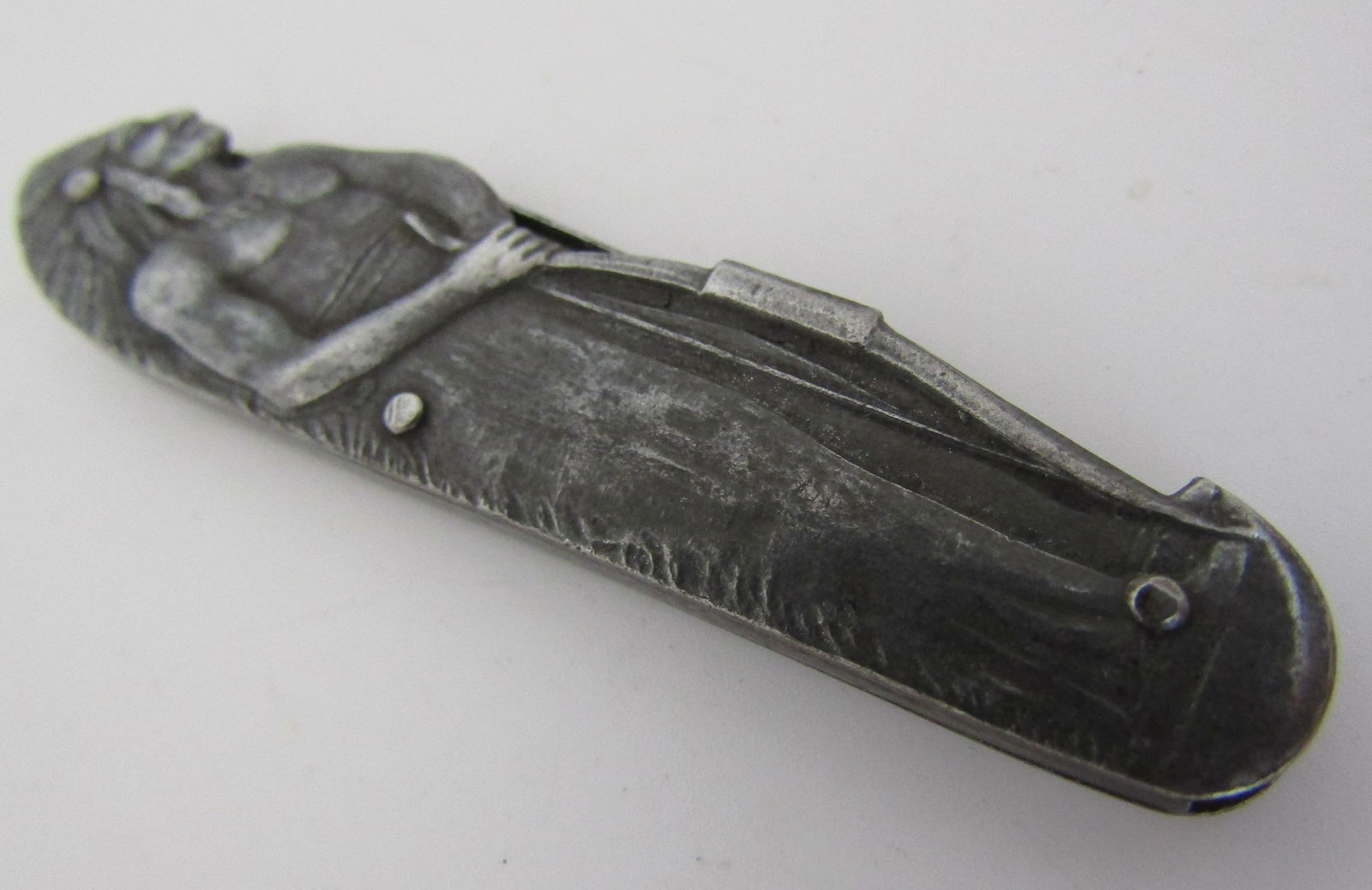 NATIVE AMERICAN INDIAN CHIEF KNIFE D PERES GERMANY: ANTIQUE FIGURAL POCKET KNIFE C 1920. SIGNED" D. PERES SOLINGEN GERMANY" OPEN 4", CLOSED 2.5". USA SHIPPING $5.
