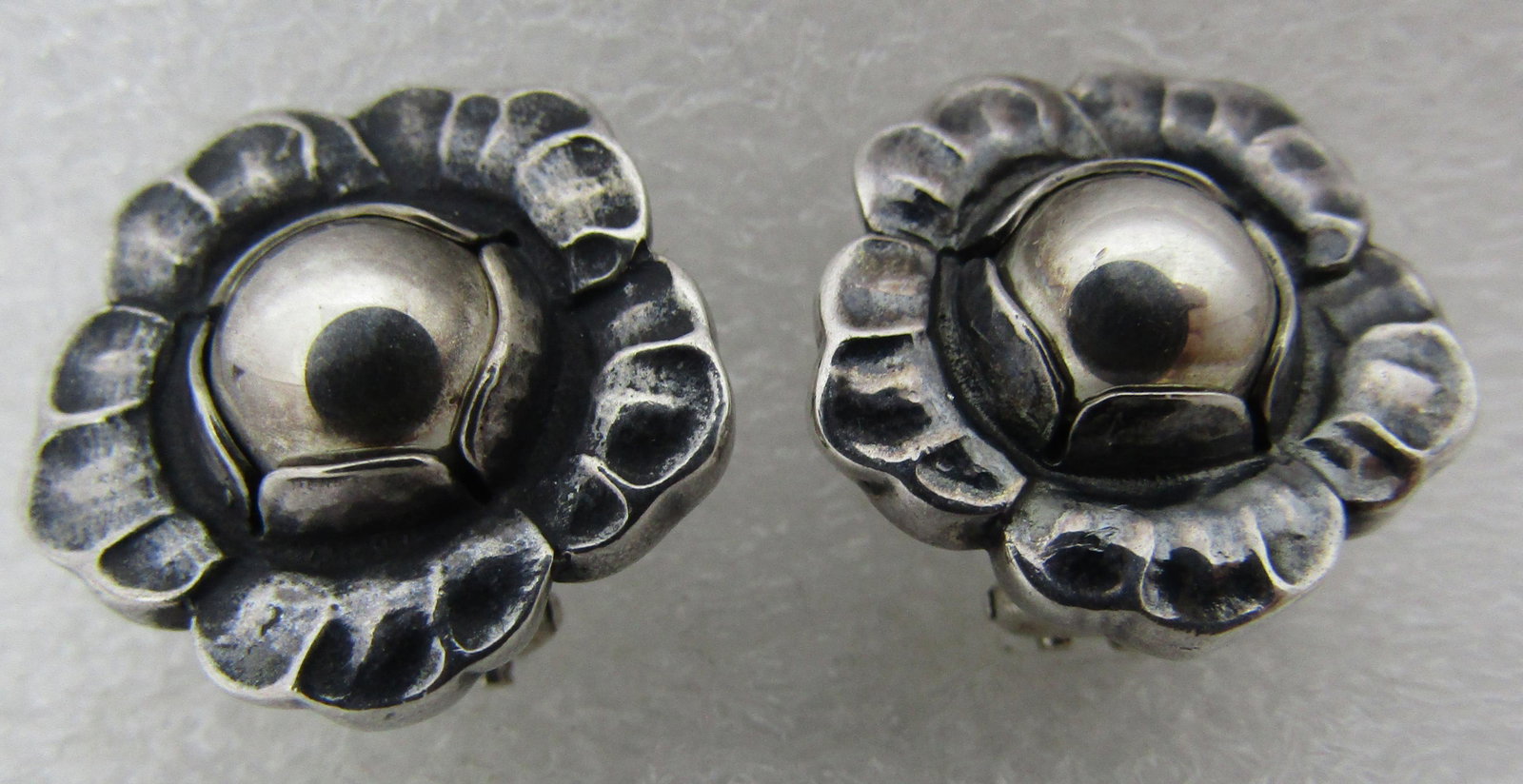GEORG JENSEN EARRINGS STERLING SILVER POST & CLIP: GENUINE SIGNED "GEORG JENSEN 925S DENMARK 2002". MEASURE 18MM WIDE. WEIGH 13.3 GRAMS. USA SHIPPING $8.