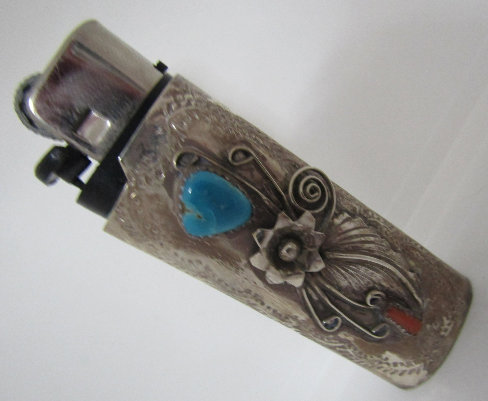 J MARTIN TURQUOISE CORAL LIGHTER STERLING SILVER: VINTAGE ESTATE HALLMARKED FOR JAMES MARTIN "JM STERLING" SILVER NATIVE AMERICAN SOUTHWEST NAVAJO INDIAN JEWELRY. PEYOTE FLOWER DESIGN 2 3/4" TALL SQUASH BLOSSOM WITH TURQUOISE AND RED CORAL.. WEIGHS12