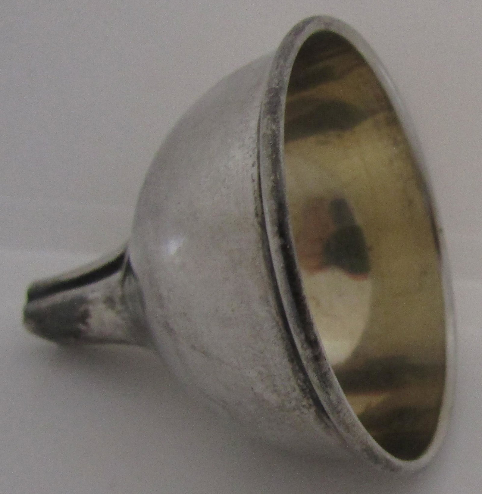 ANTIQUE WEBSTER CO 1894 FUNNEL STERLING SILVER: PERFUME, VANITY OR KITCHEN ACCESSORY, VINTAGE ESTATE MEASURES 45MM BY 43MM. SOLD STERLING SILVER WEIGHS 14.5 GRAMS. USA SHIPPING $5.