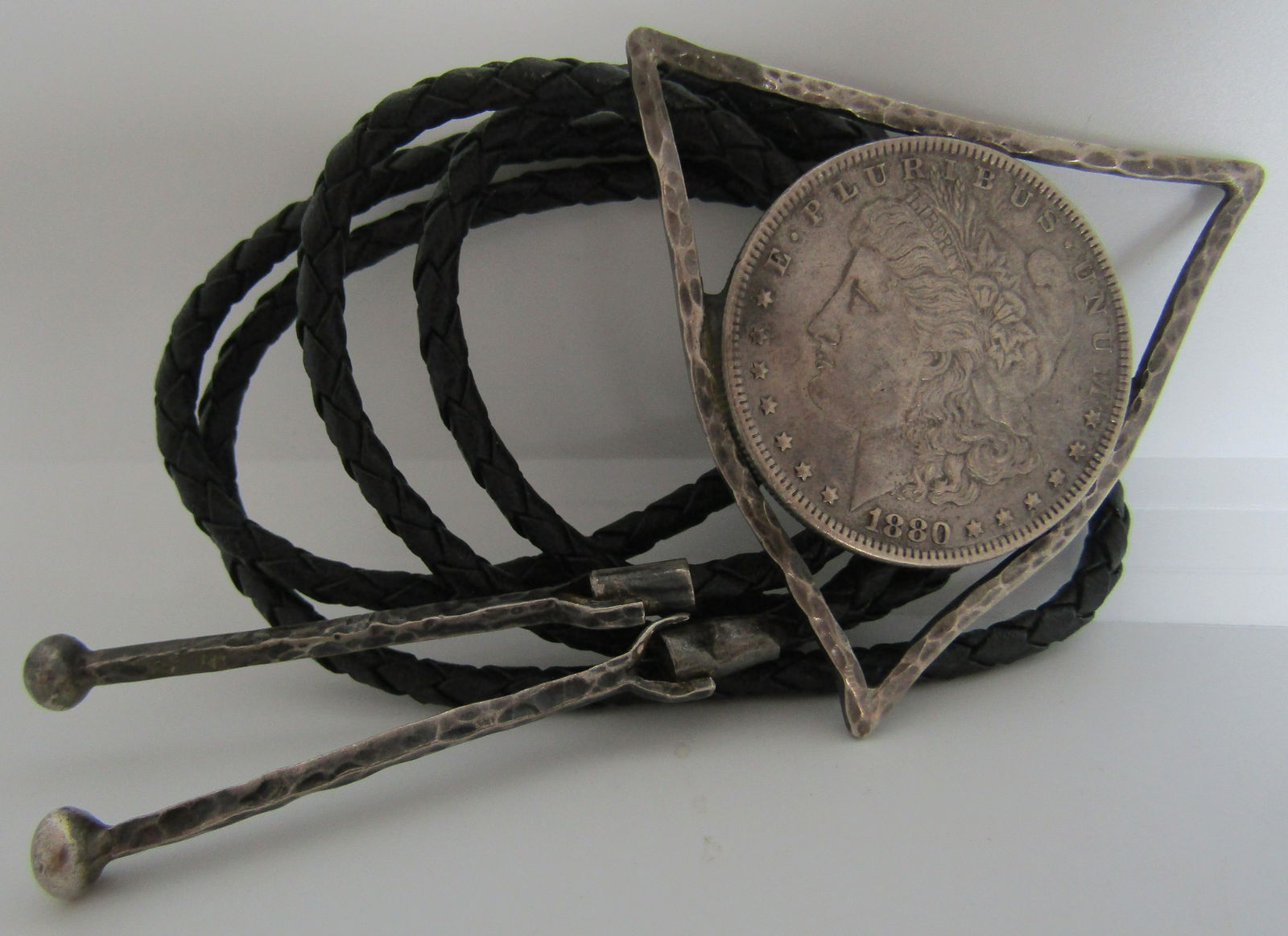 1880 MORGAN SILVER DOLLAR BOLO TIE STERLING SILVER (1 of 5)
