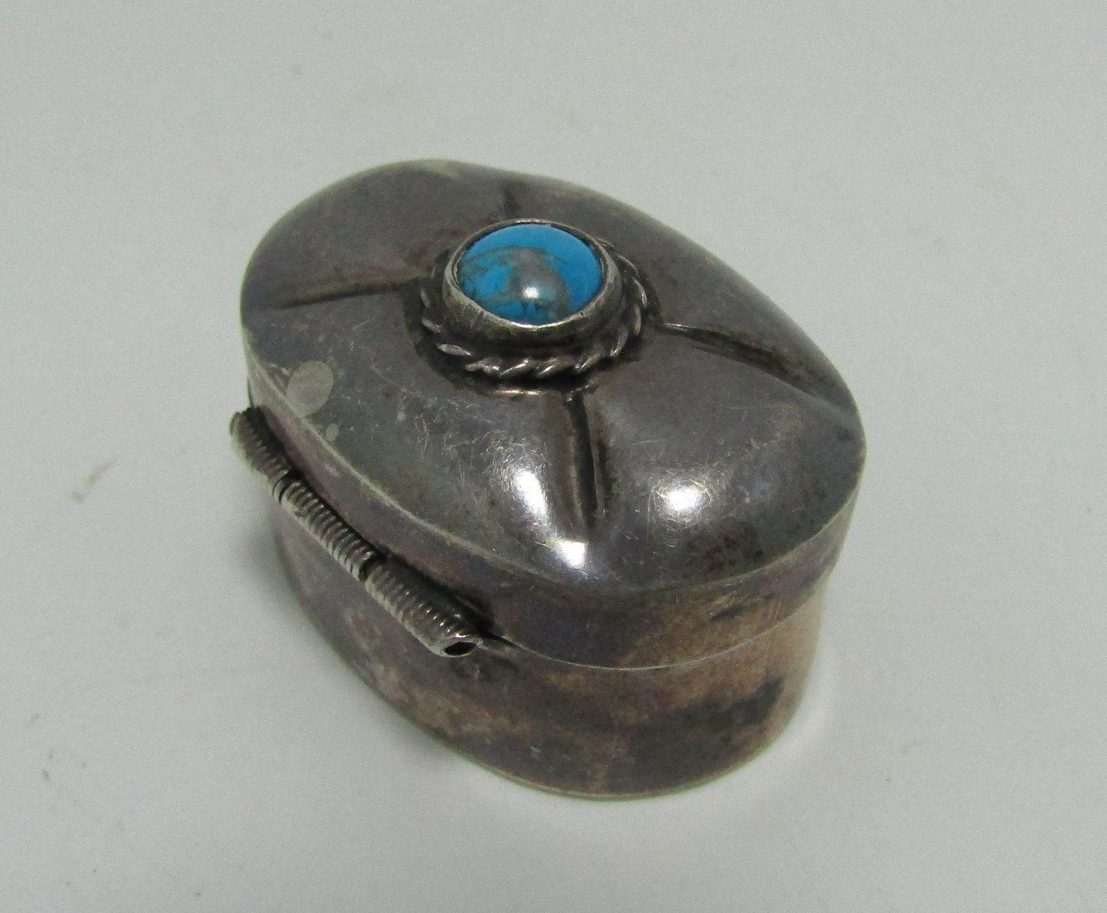 SIGNED TAXCO VINTAGE TURQUOISE STERLING PILL BOX (1 of 4)
