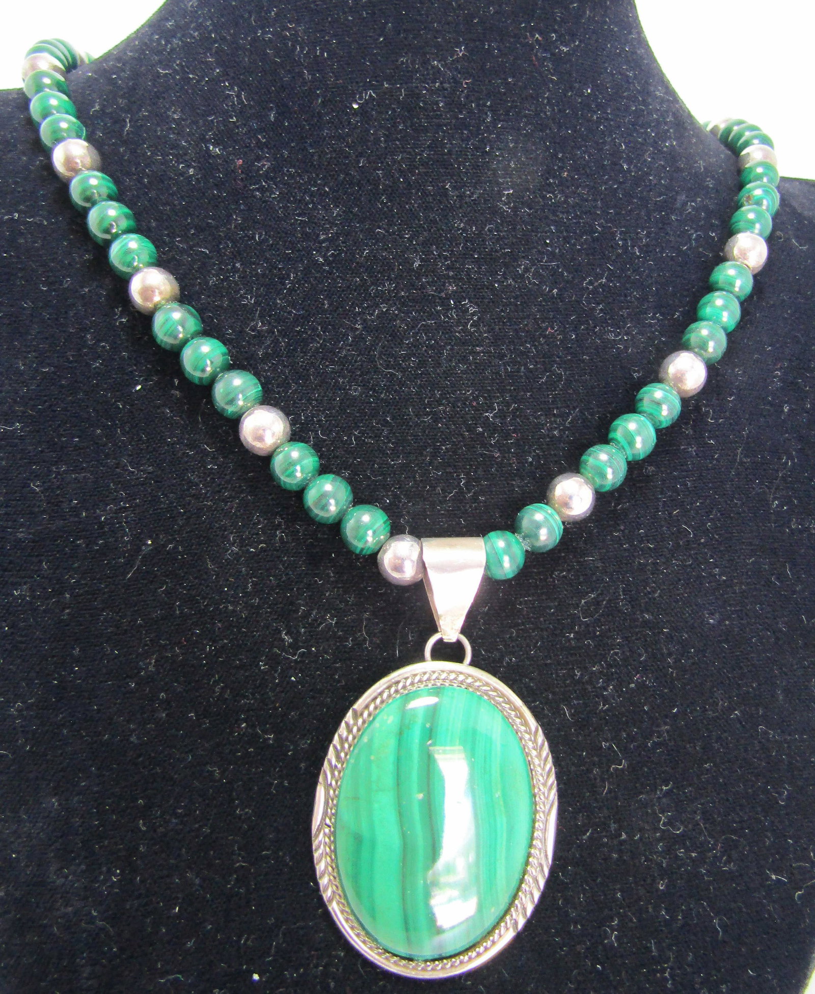 HELEN LONG MALACHITE NECKLACE STERLING SILVER (1 of 3)