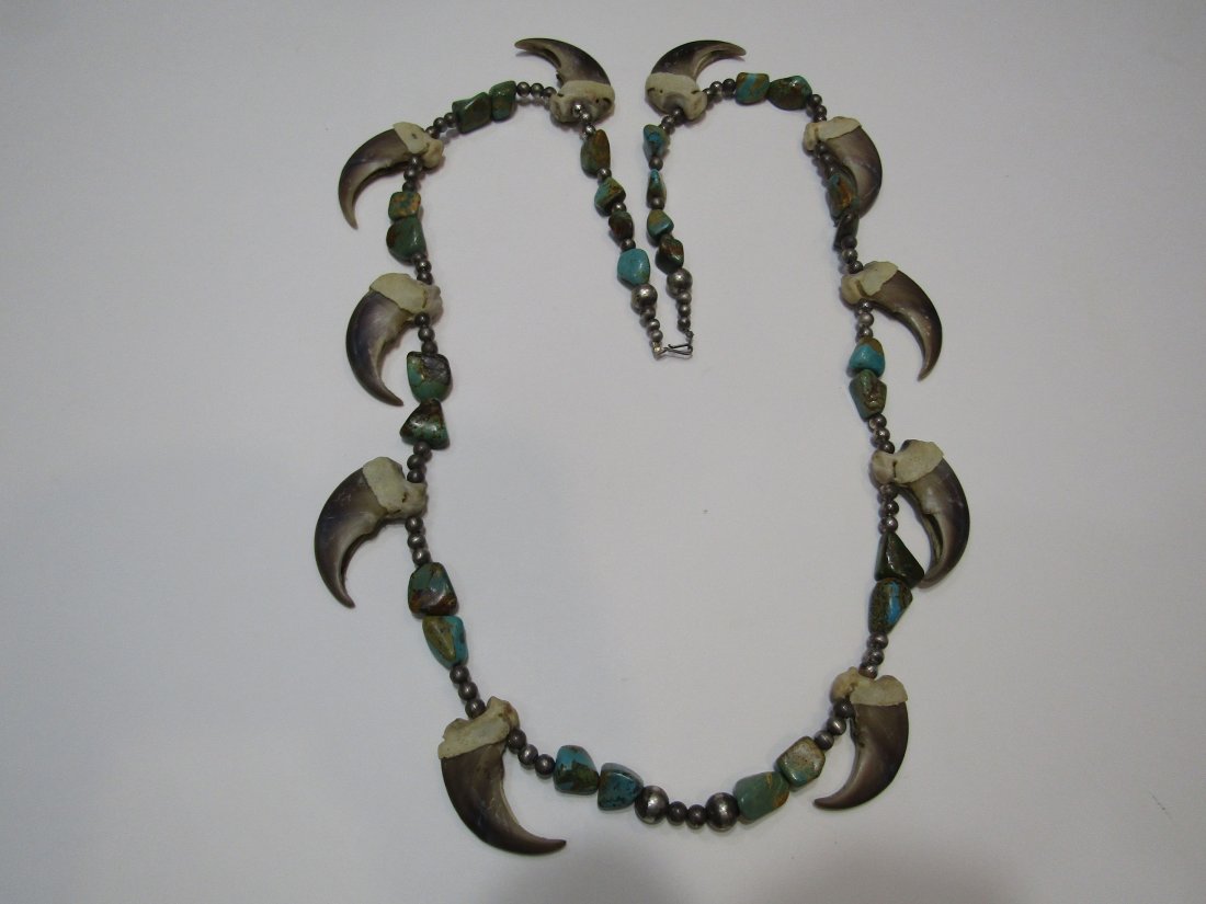 TURQUOISE BEAR CLAW STERLING SILVER NECKLACE (1 of 3)