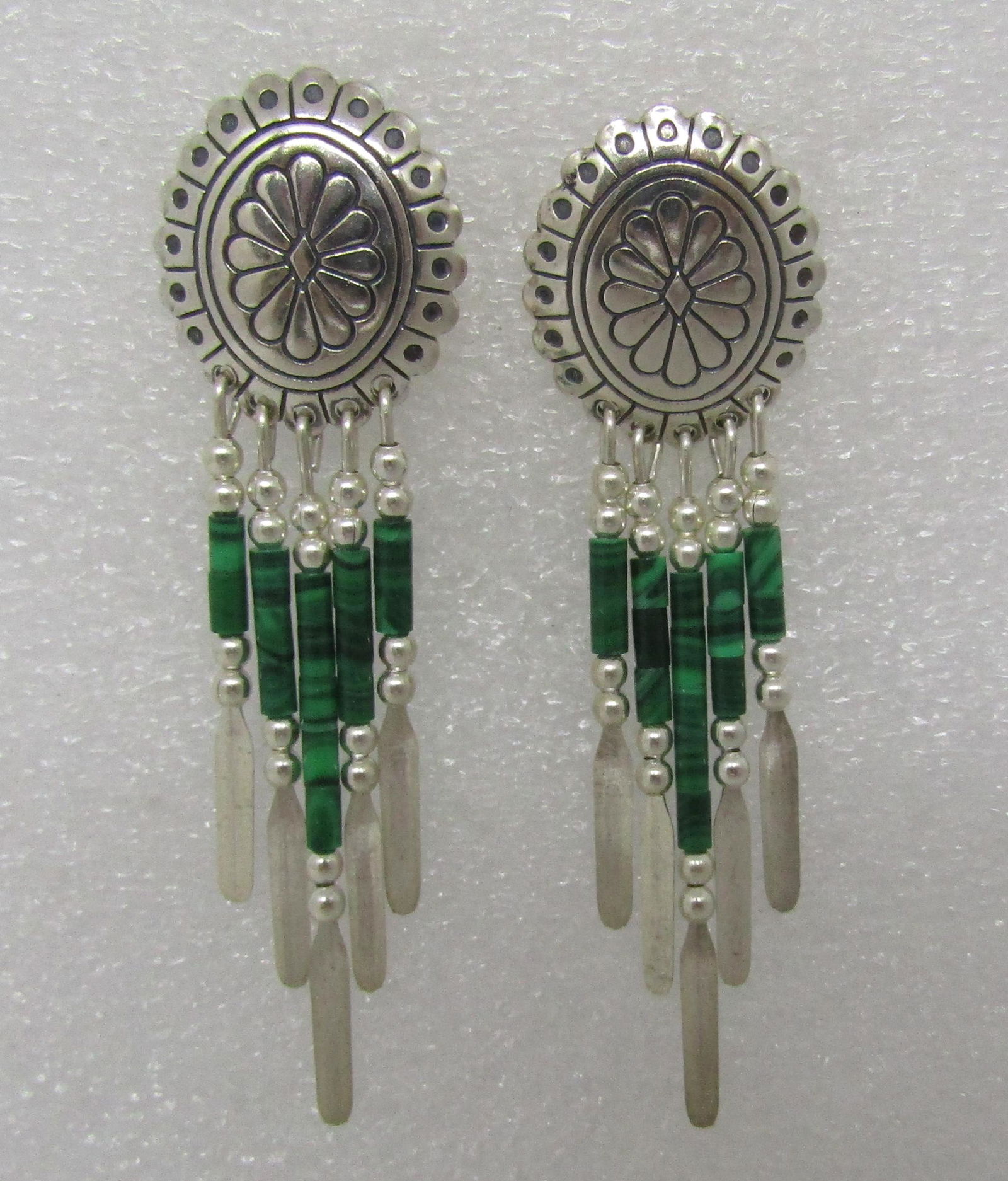 CONCHO MALACHITE EARRINGS STERLING SILVER HEISHI: MALACHITE STONE BEAD EARRINGS BY QUOC TURQUOISE "QT" MARKED & TESTED STERLING SILVER VINTAGE ESTATE NATIVE AMERICAN SOUTHWEST INDIAN JEWELRY. MEASURE 55MM LONG BY 15MM WIDE. WEIGH 4.3 GRAMS. GREAT CON