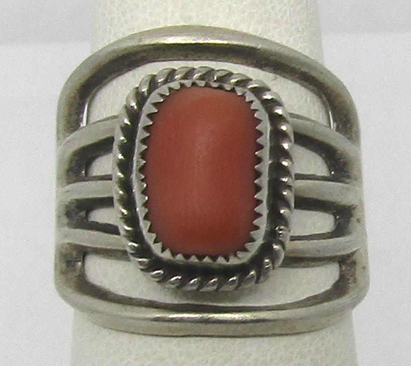 UNSIGNED STERLING SILVER RED CORAL RING SIZE 7 (1 of 3)