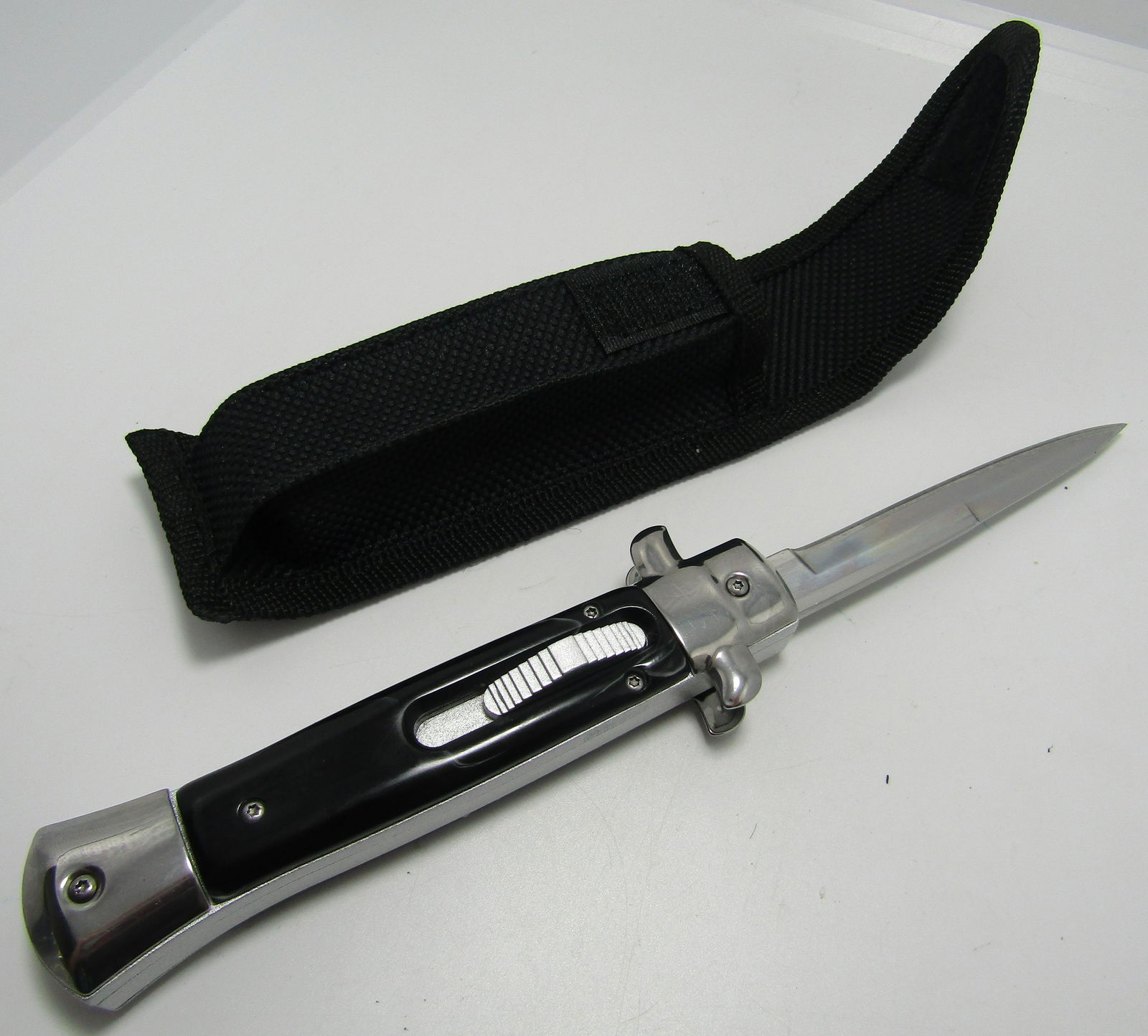 SWITCHBLADE KNIFE SLIDE LOCK  OTF (1 of 3)