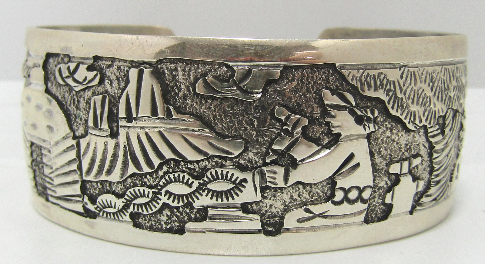 BECENTI STORYTELLER CUFF BRACELET STERLING SILVER (1 of 6)