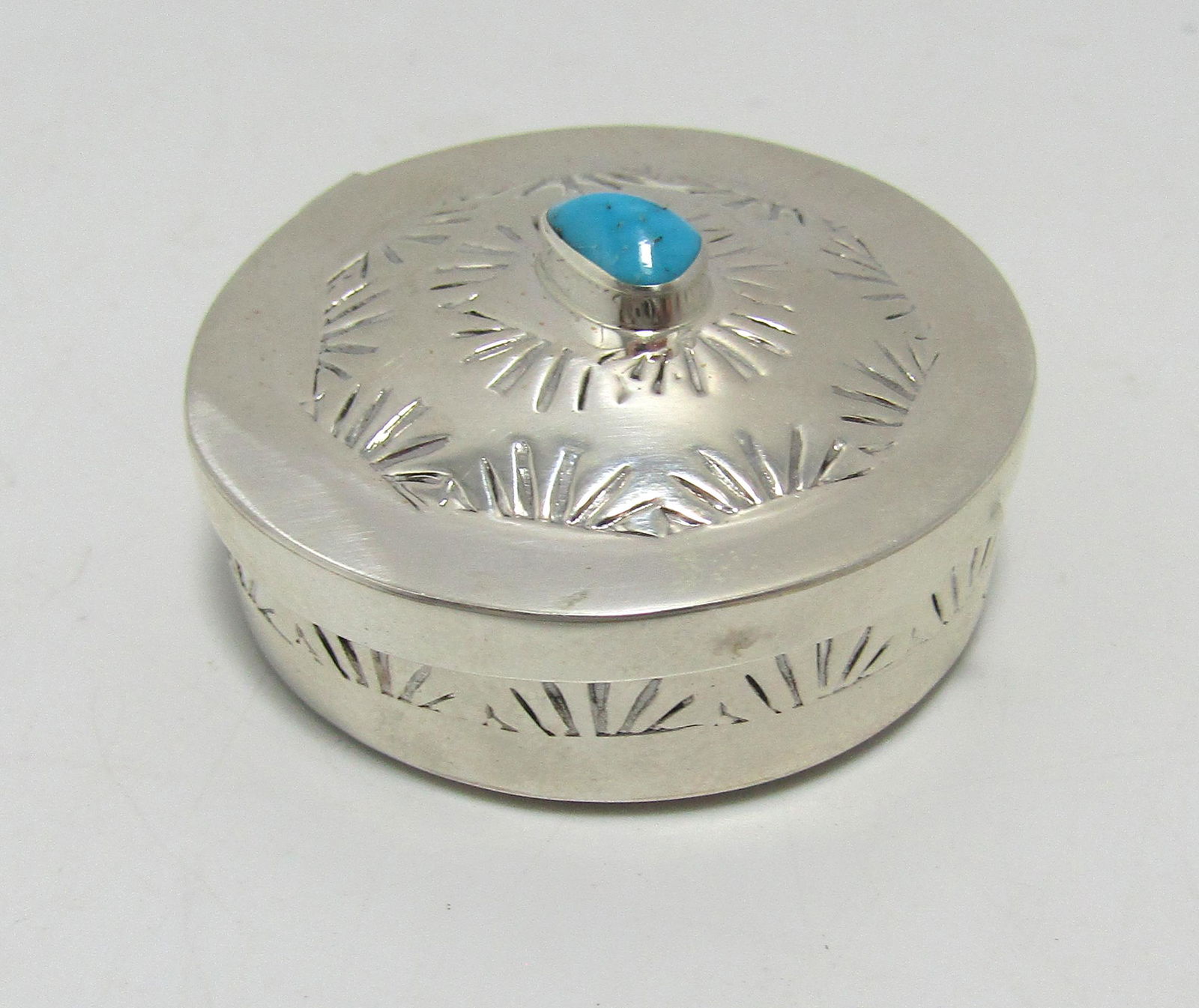 SIGNED CS TURQUOISE STERLING PILL BOX (1 of 4)