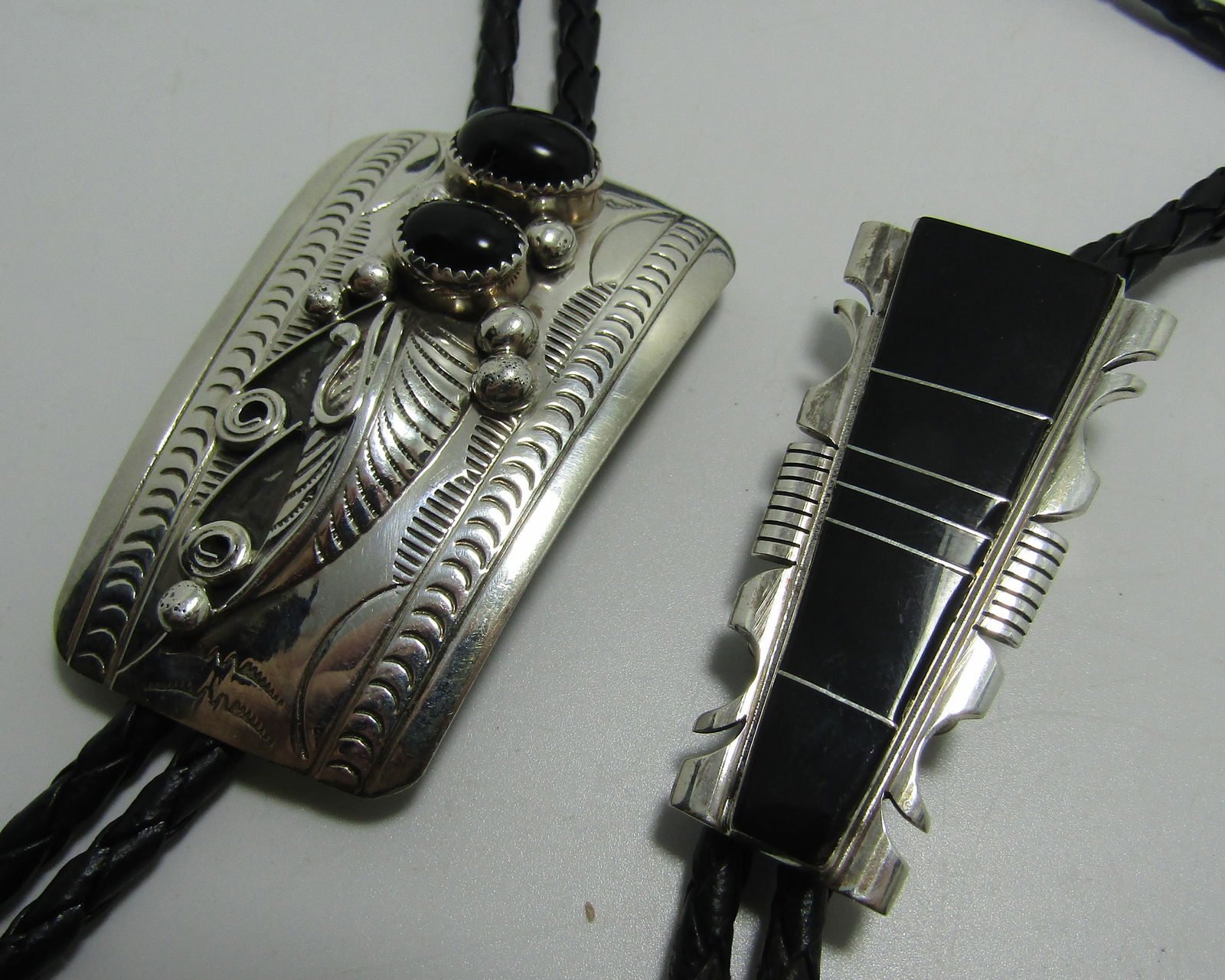 TWO SIGNED WM SF ONYX STERLING SILVER BOLO TIES (1 of 6)