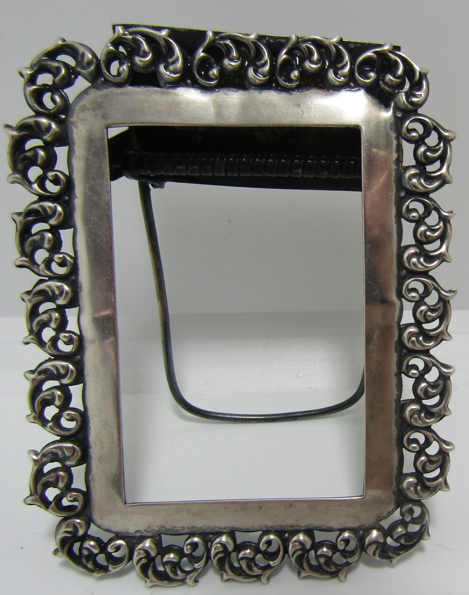 HALLMARKED STERLING SILVER PICTURE FRAME 3.25" (1 of 4)