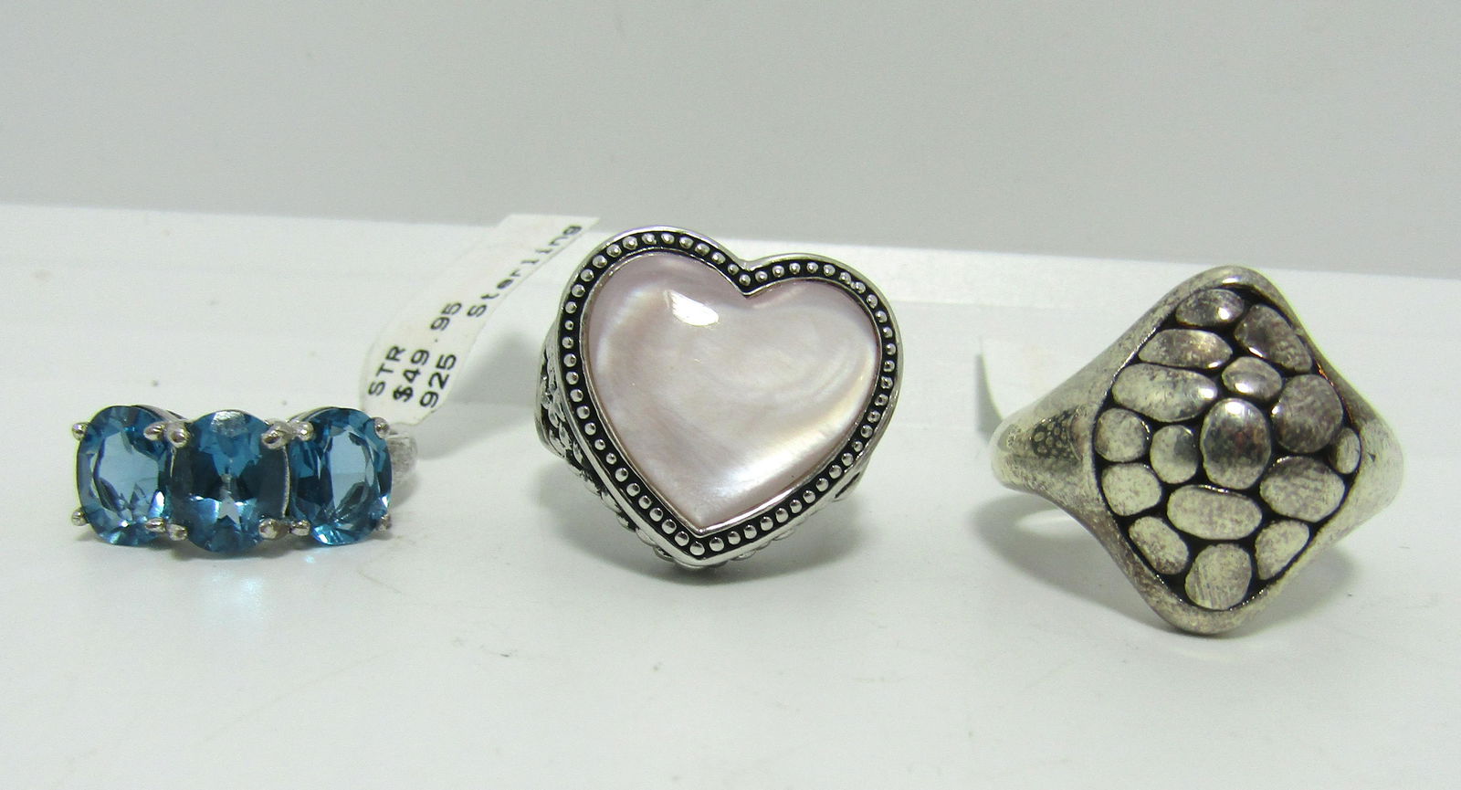 LOT OF 3 STERLING SILVER RINGS BLUE TOPAZ MOP SZ8 (1 of 3)