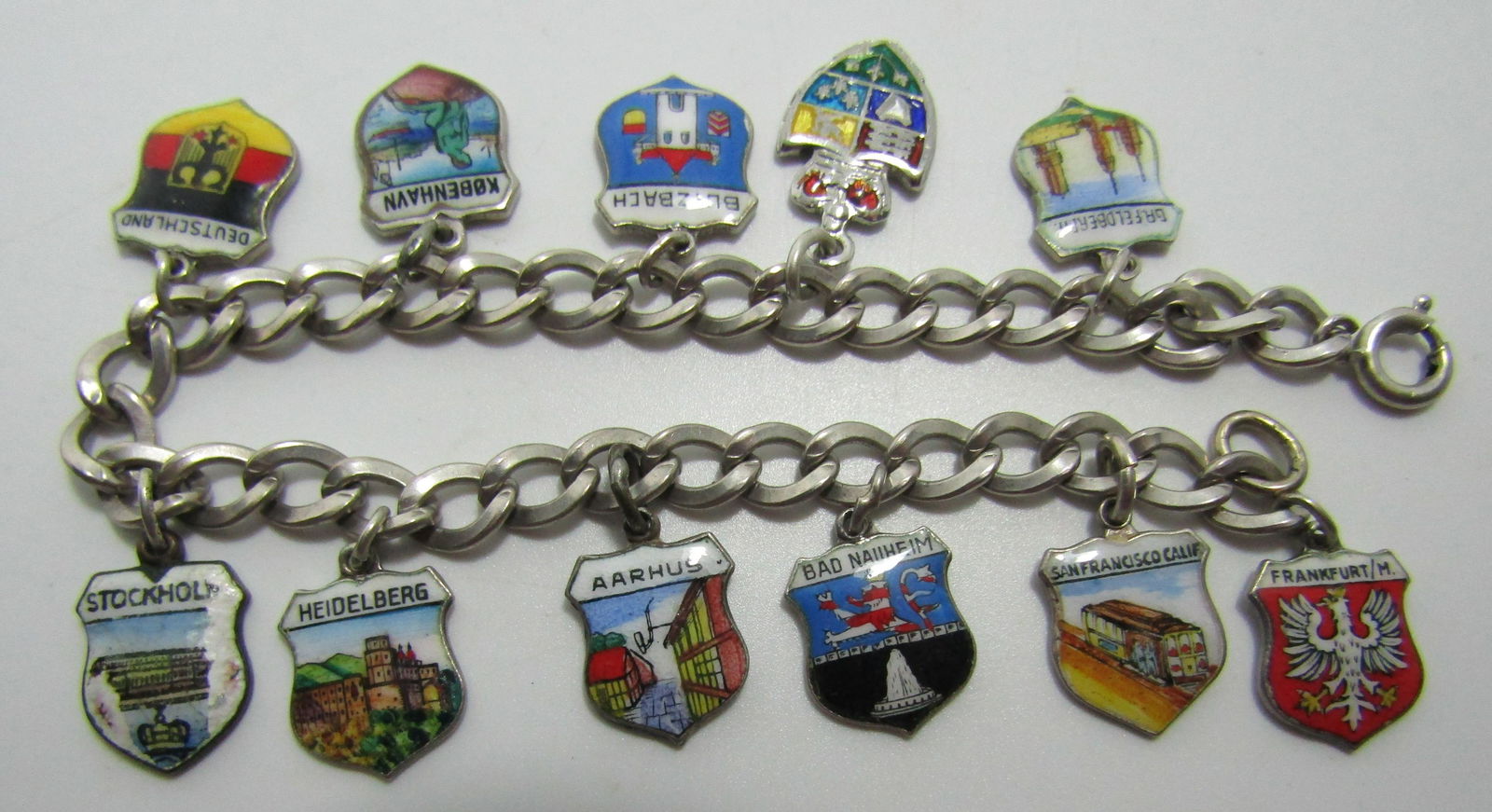CHARMBRACELET STERLING SILVER 11 ENAMEL CHARMS (1 of 4)