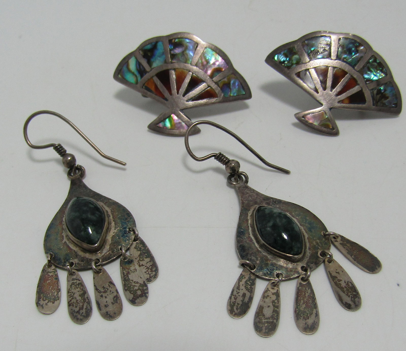 SIGNED JH ABALONE INLAY STERLING EARRINGS TAXCO (1 of 4)